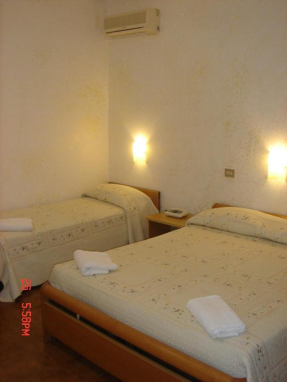 Hotel Ristorante Solari Briatico Kamer foto